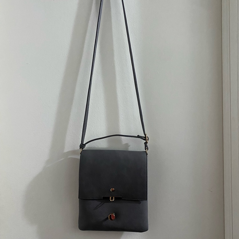 Elegant Gray Crossbody Bag